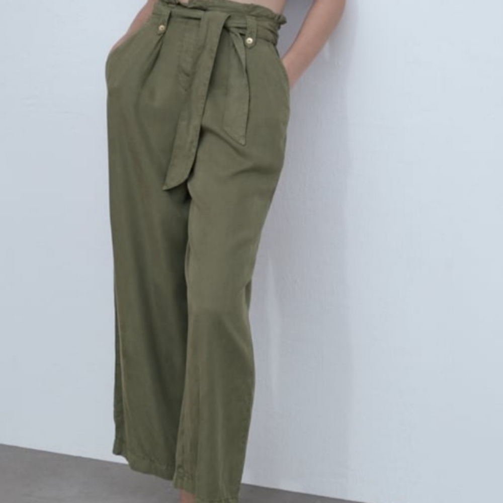 Zara High waisted wide leg flowy pants